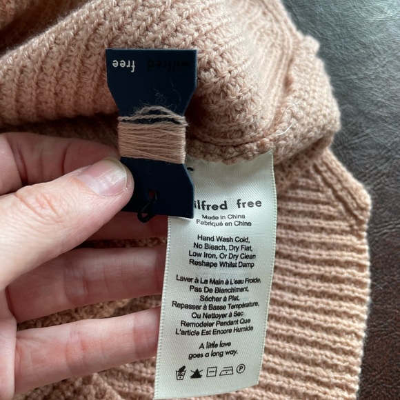 Aritzia Wilfred Free • Wolter Merino Wool Sweater • Size XS - Picture 5 of 9